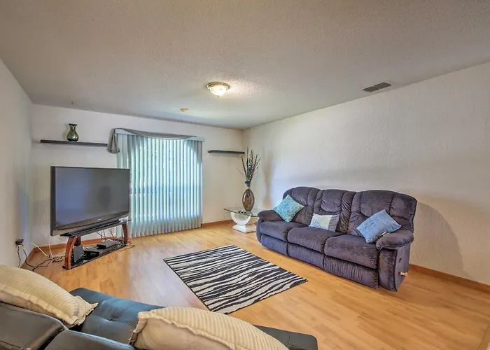 1 Mi To Weeki Wachee: Home W/ Pool In Spring Hill